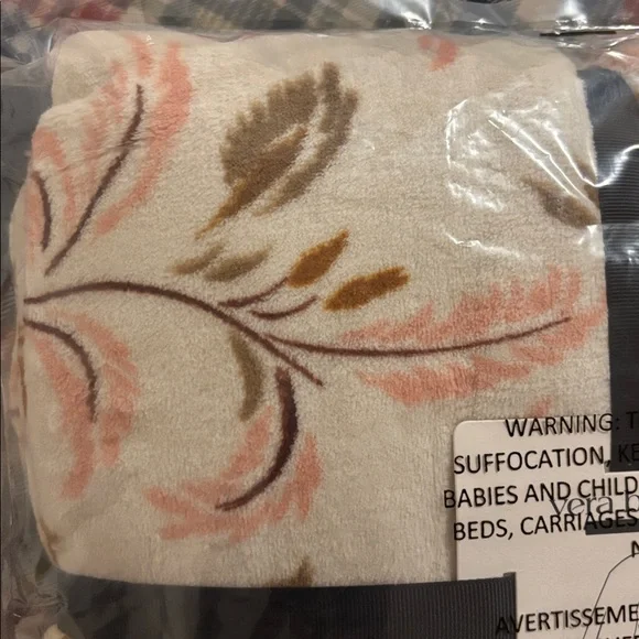 Vera Bradley Floral Blanket in Cream and Brown - Picture 4 of 7